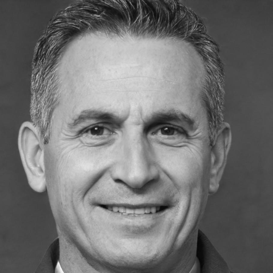 Jörg Lindemann - Kursleiter für Finanzplanung bei Lorqaiomenar